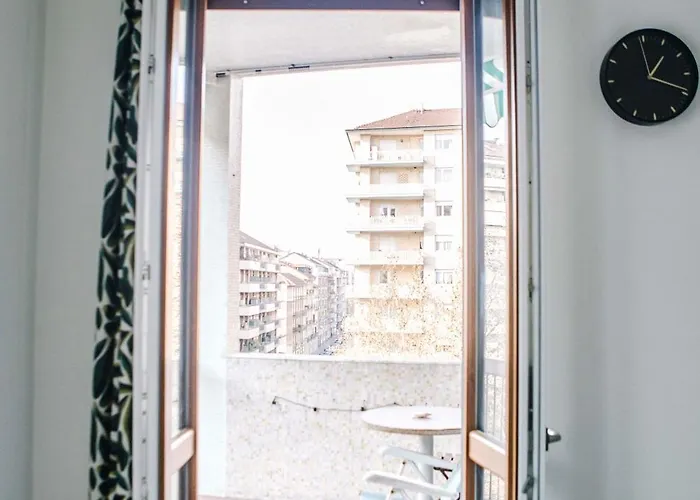 Guesthost - Borgo Filadelfia Apartment *
