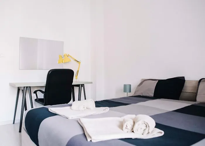 Guesthost - Borgo Filadelfia 아파트